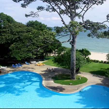 Purimas Beach Hotel & Spa Ban Chang  Bagian luar foto