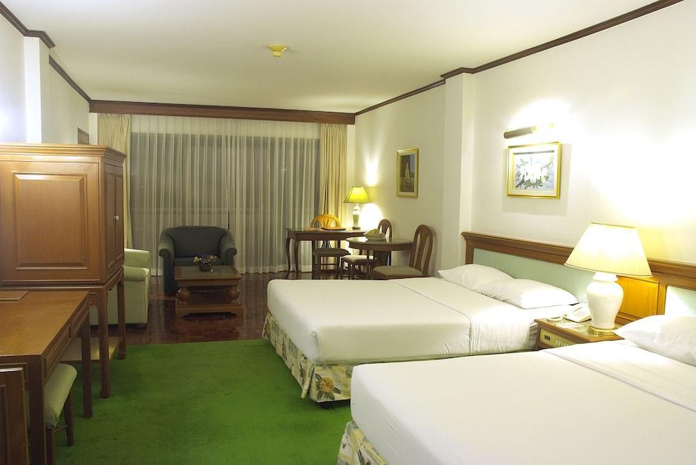 Purimas Beach Hotel & Spa Ban Chang  Bagian luar foto