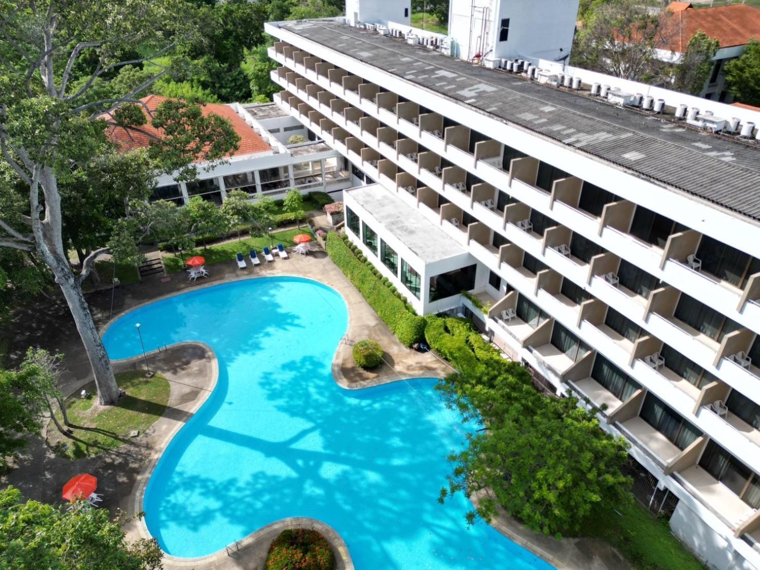 Purimas Beach Hotel & Spa Ban Chang  Bagian luar foto