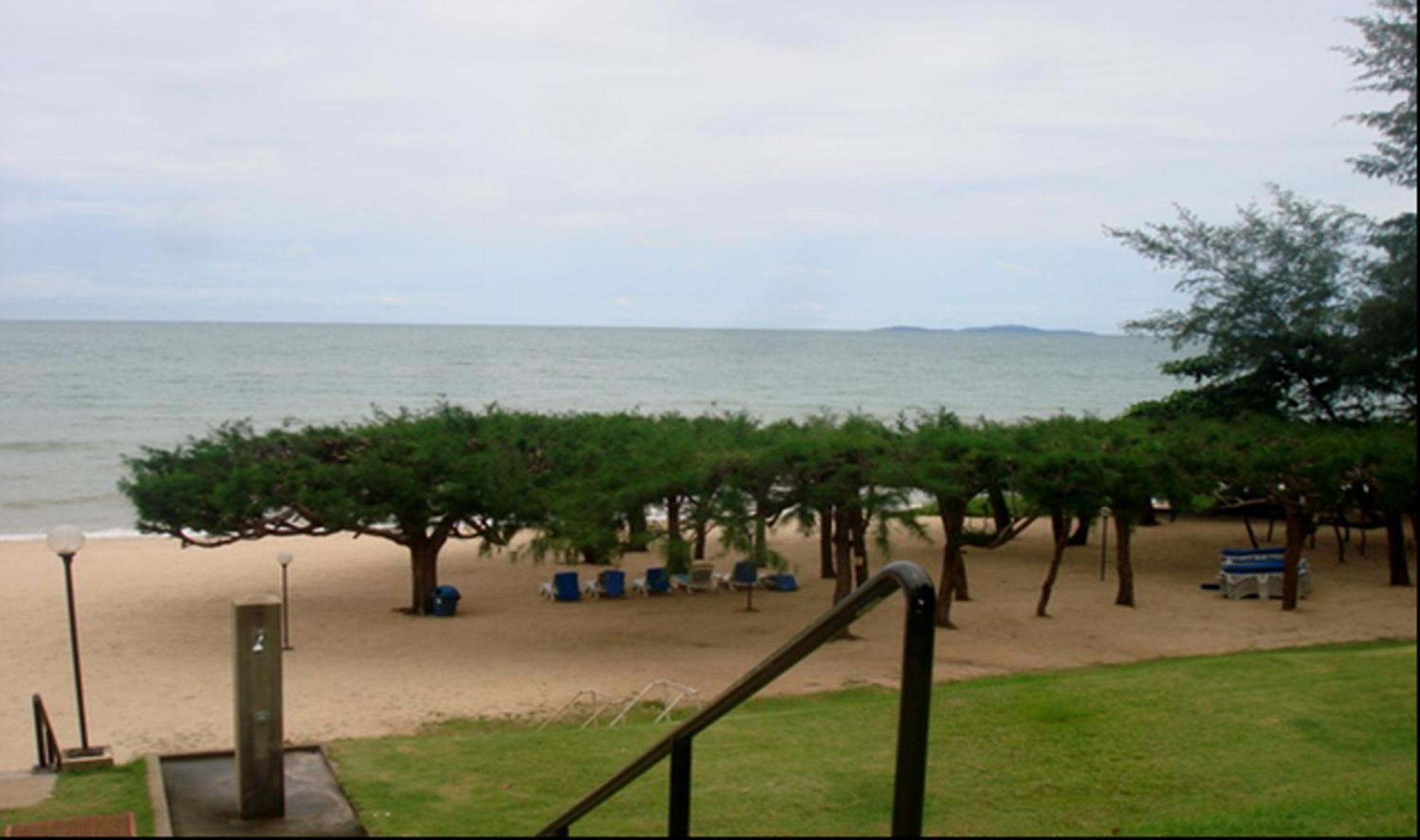 Purimas Beach Hotel & Spa Ban Chang  Bagian luar foto