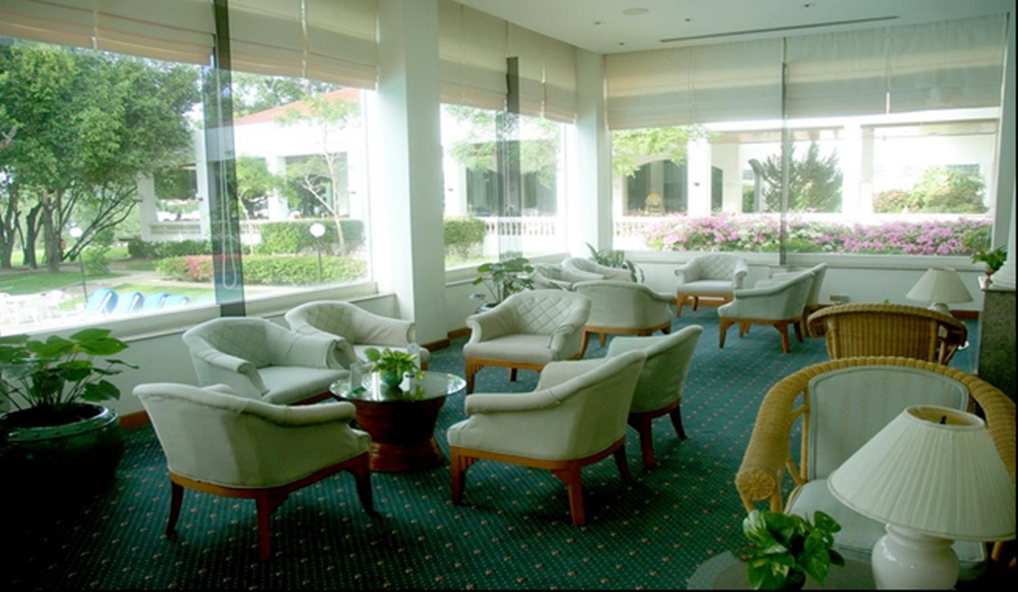 Purimas Beach Hotel & Spa Ban Chang  Bagian luar foto