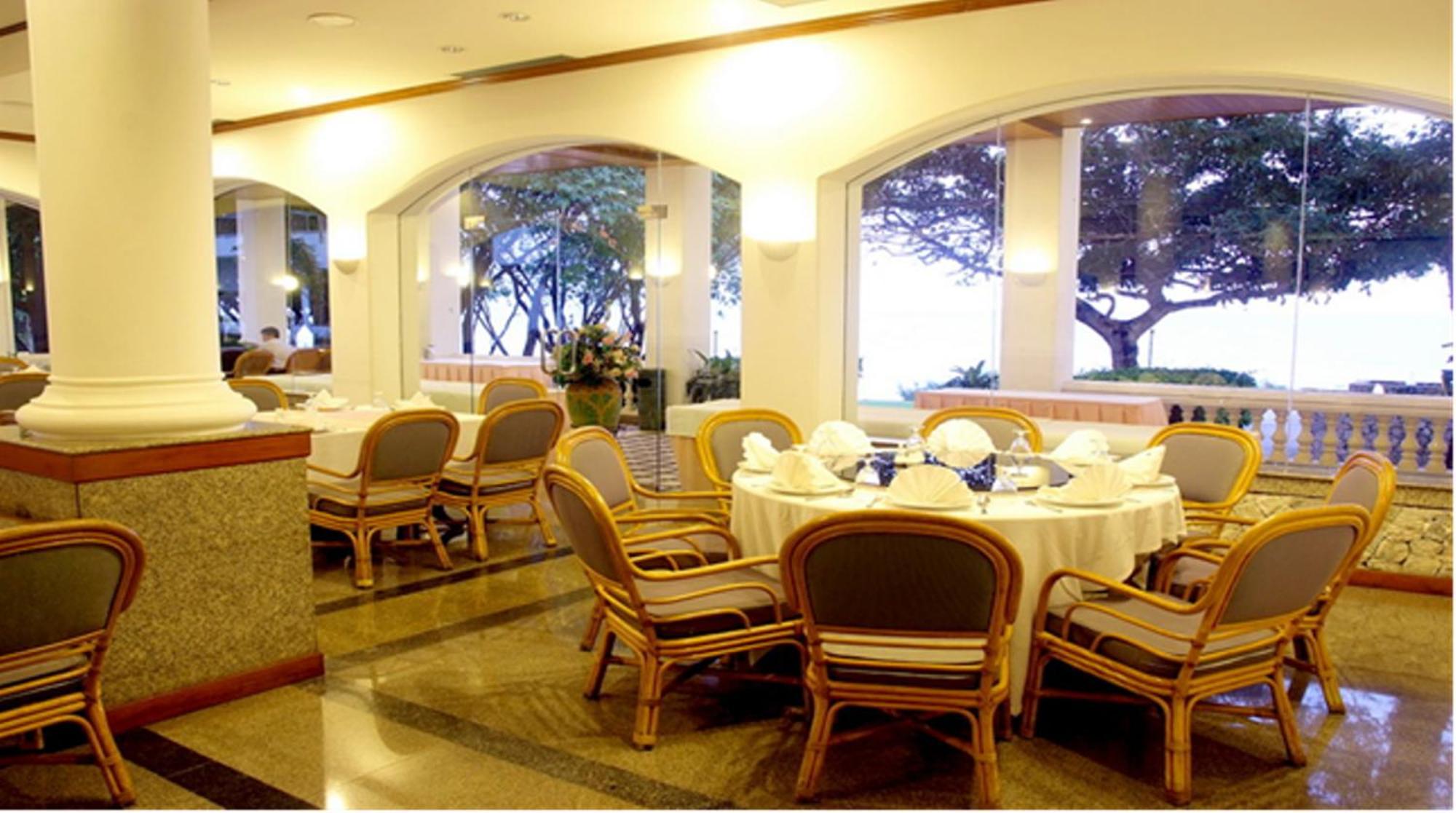 Purimas Beach Hotel & Spa Ban Chang  Bagian luar foto