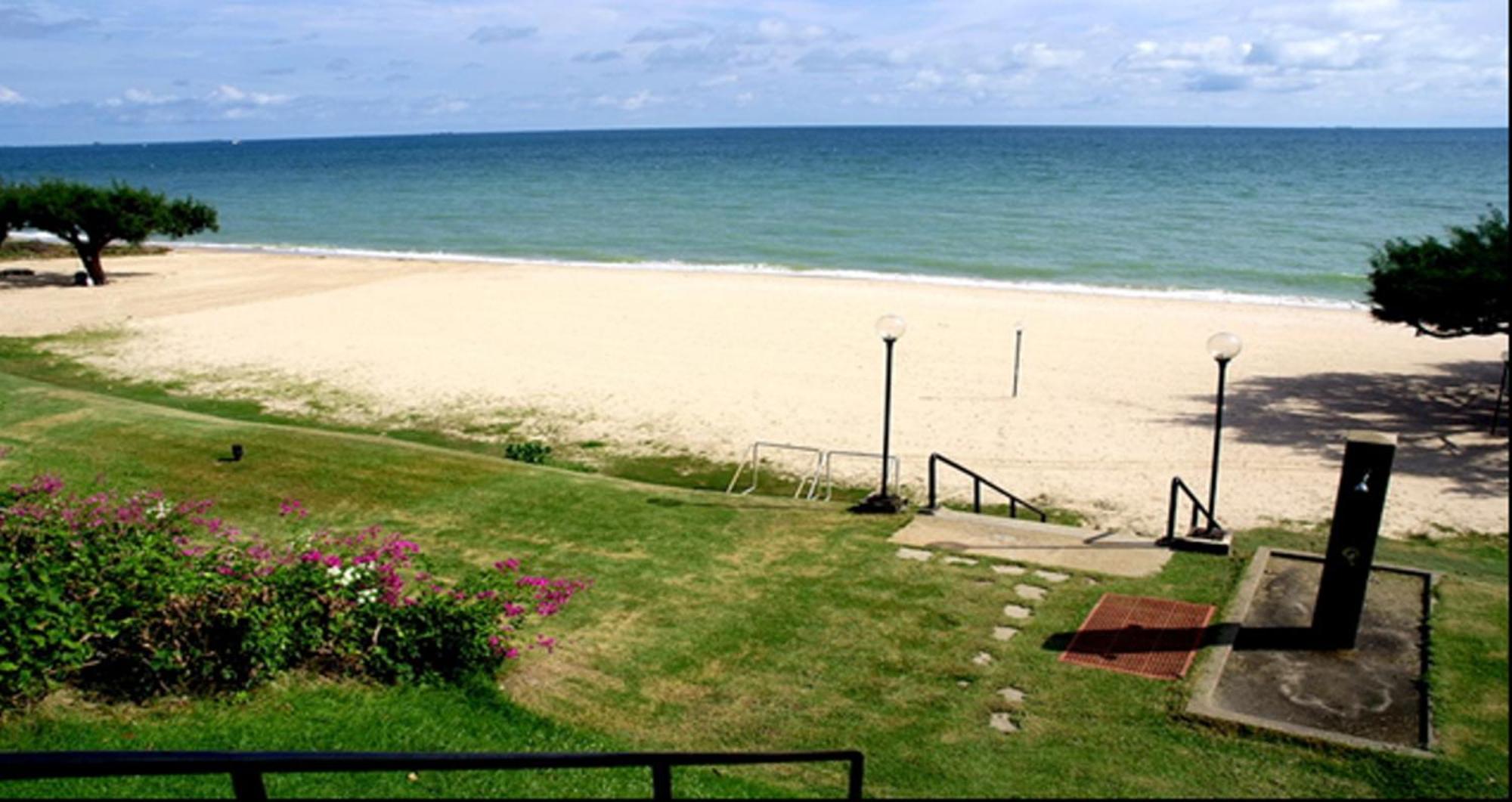 Purimas Beach Hotel & Spa Ban Chang  Bagian luar foto