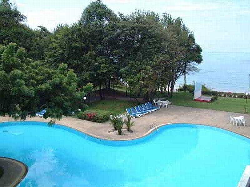 Purimas Beach Hotel & Spa Ban Chang  Bagian luar foto